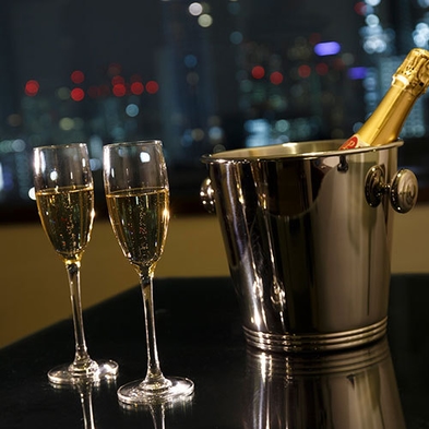 45平米のお部屋確約　シャンパン片手に祝う！ホテルで素敵な記念日を　＜素泊り＞